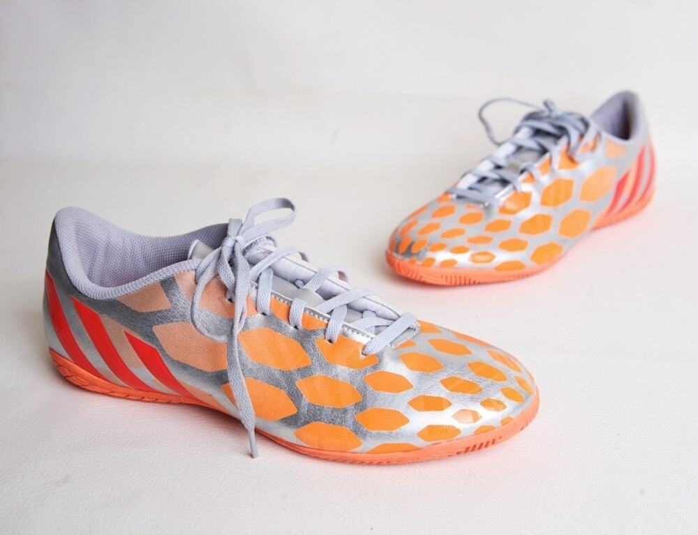 NWT Adidas Predator Instinct Indoor Soccer Sneakers Women's Size 10